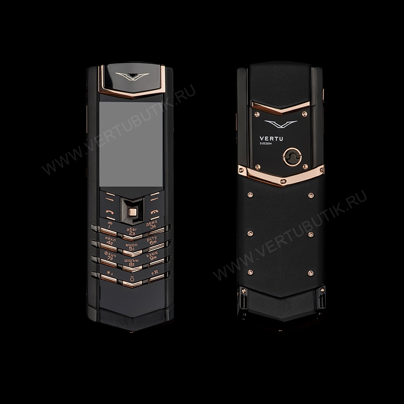 Телефоны Vertu в&nbsp;черном и&nbsp;золотом цветах