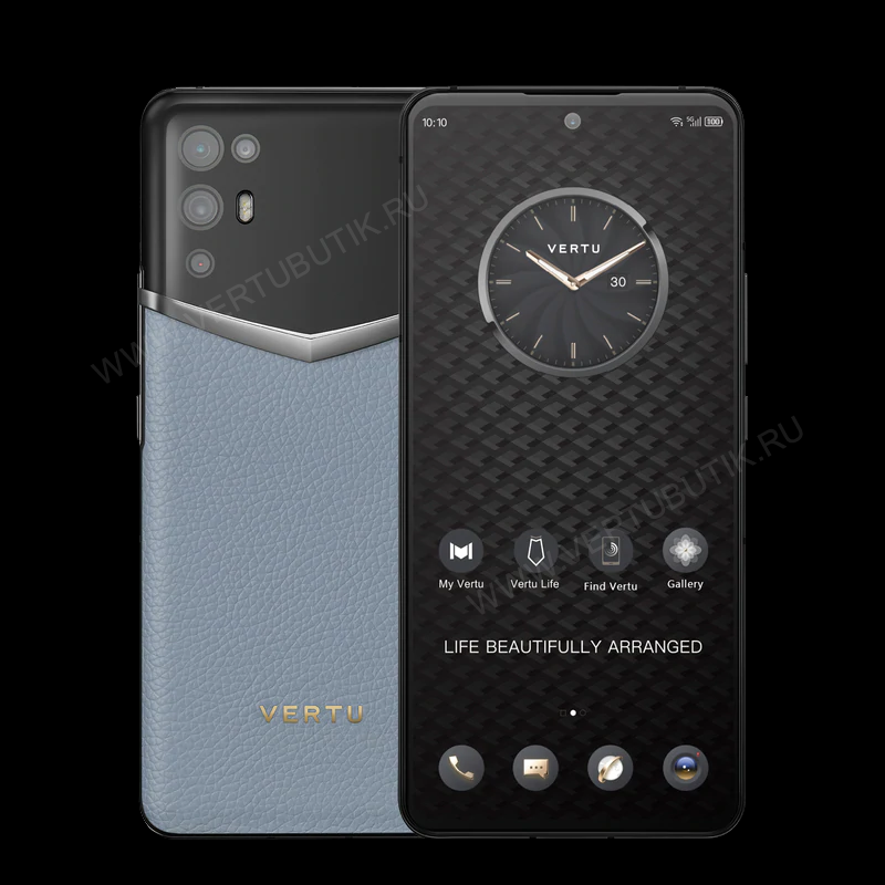 Модель смартфона iVertu 5G в&nbsp;приглушенном голубом цвете